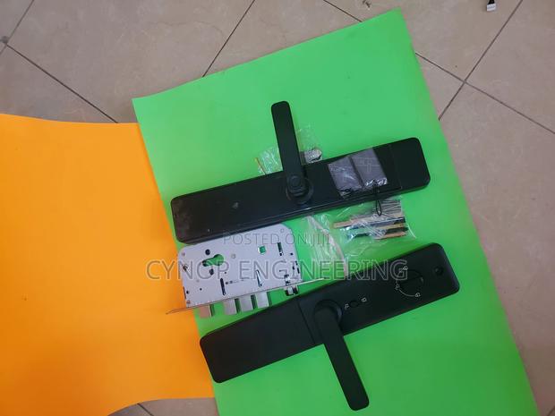 Airbnb Security Revolution Biometric Wifi Lock Solutions - main view