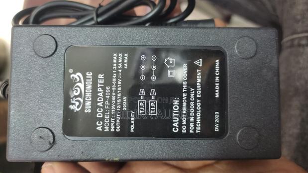 Universal Notebook Power Adapter - thumbnail 2
