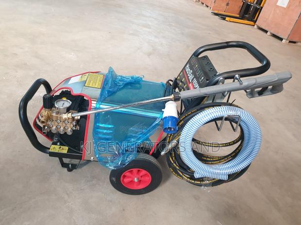 3400psi Three Phase Pressure Washer - thumbnail 3