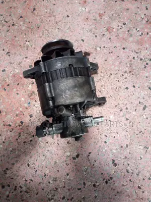Nissan Hardbody TD 27 Alternator