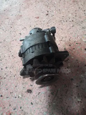 Nissan Hardbody TD 27 Alternator