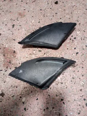 Toyota Corolla Fielder Windscreen Finisher