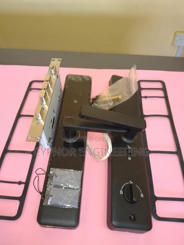 Smart Connectivity Biometric Technology Security Access Lock - main view