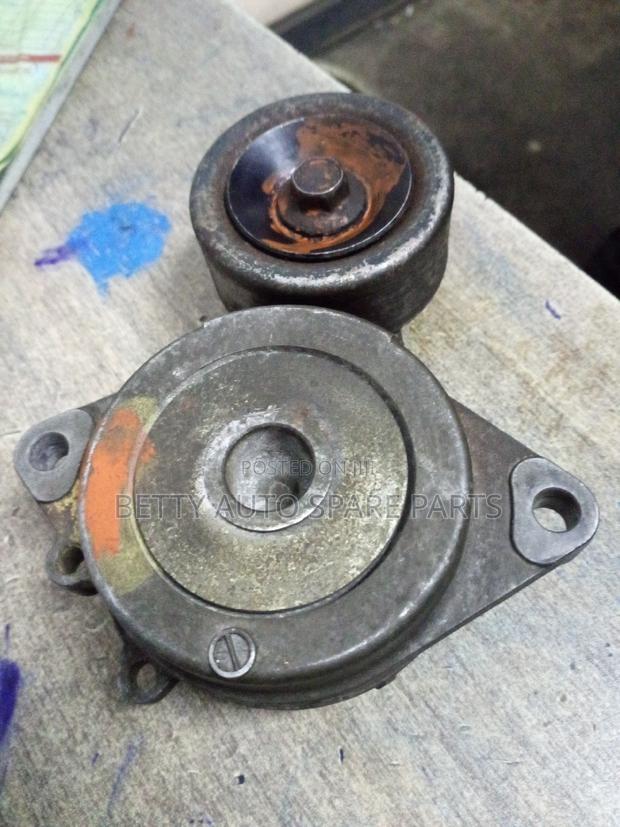Honda Accord Engine Tensioner - main view