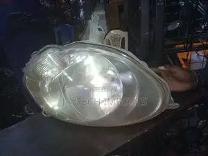 Toyota Passo Headlight 2012/10