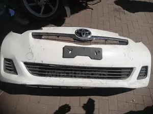 Toyota Ractis 2012/10 Front Bumper