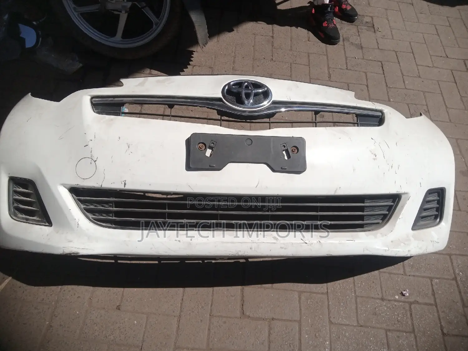 Toyota Ractis 2012/10 Front Bumper