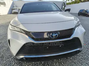 Toyota Harrier 2.5 Hybrid 2020 White