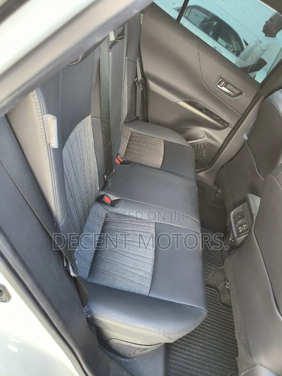Toyota Harrier 2.5 Hybrid 2020 White