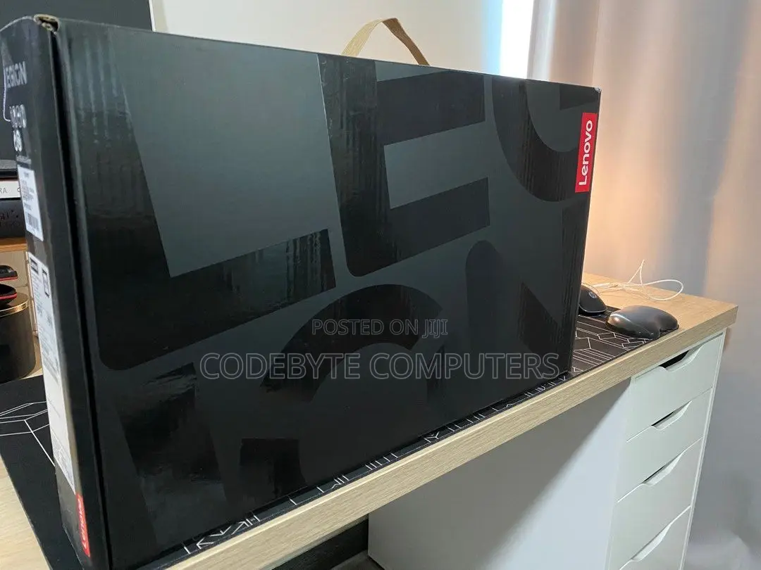 New Laptop Lenovo Legion 7 32GB Intel Core I9 SSD 1T