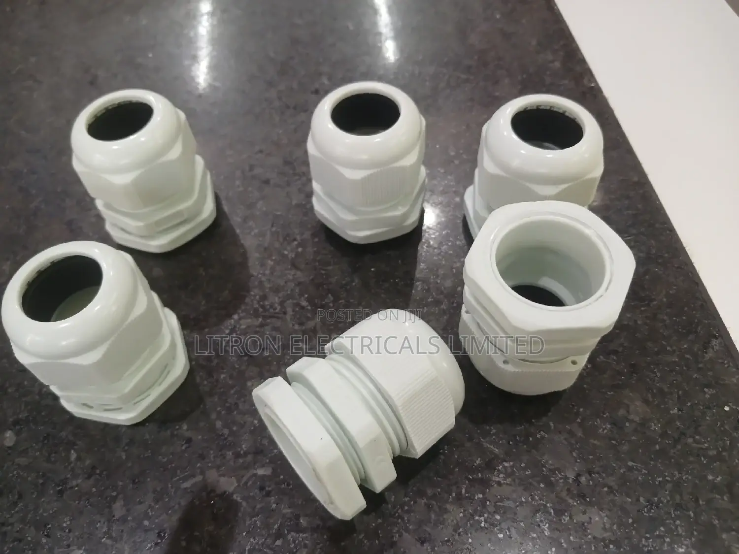 Pg Glands 21L