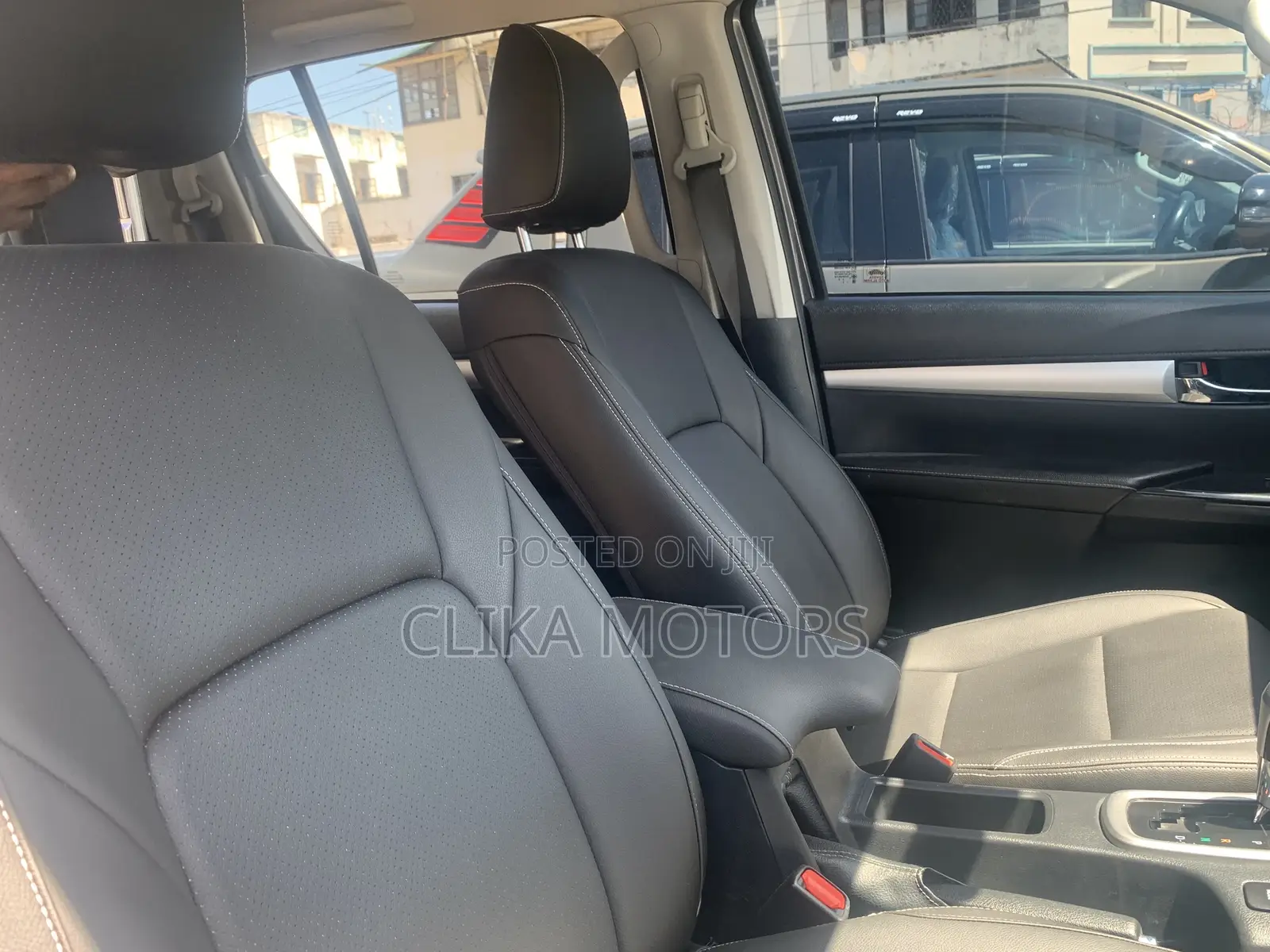Toyota Hilux SR5 4x4 2016 Gray