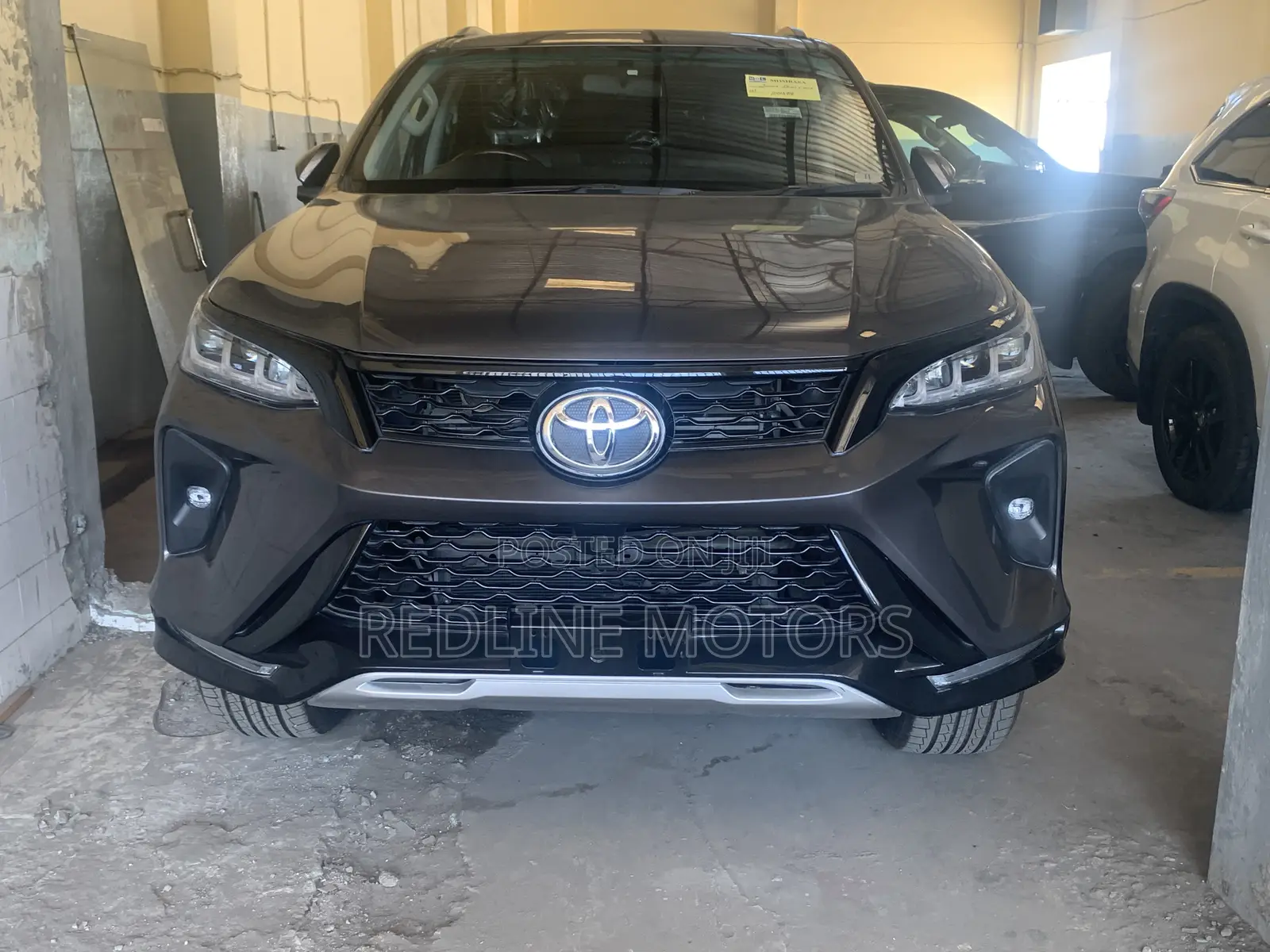 Toyota Fortuner 2.8 D AWD 2016 Gray