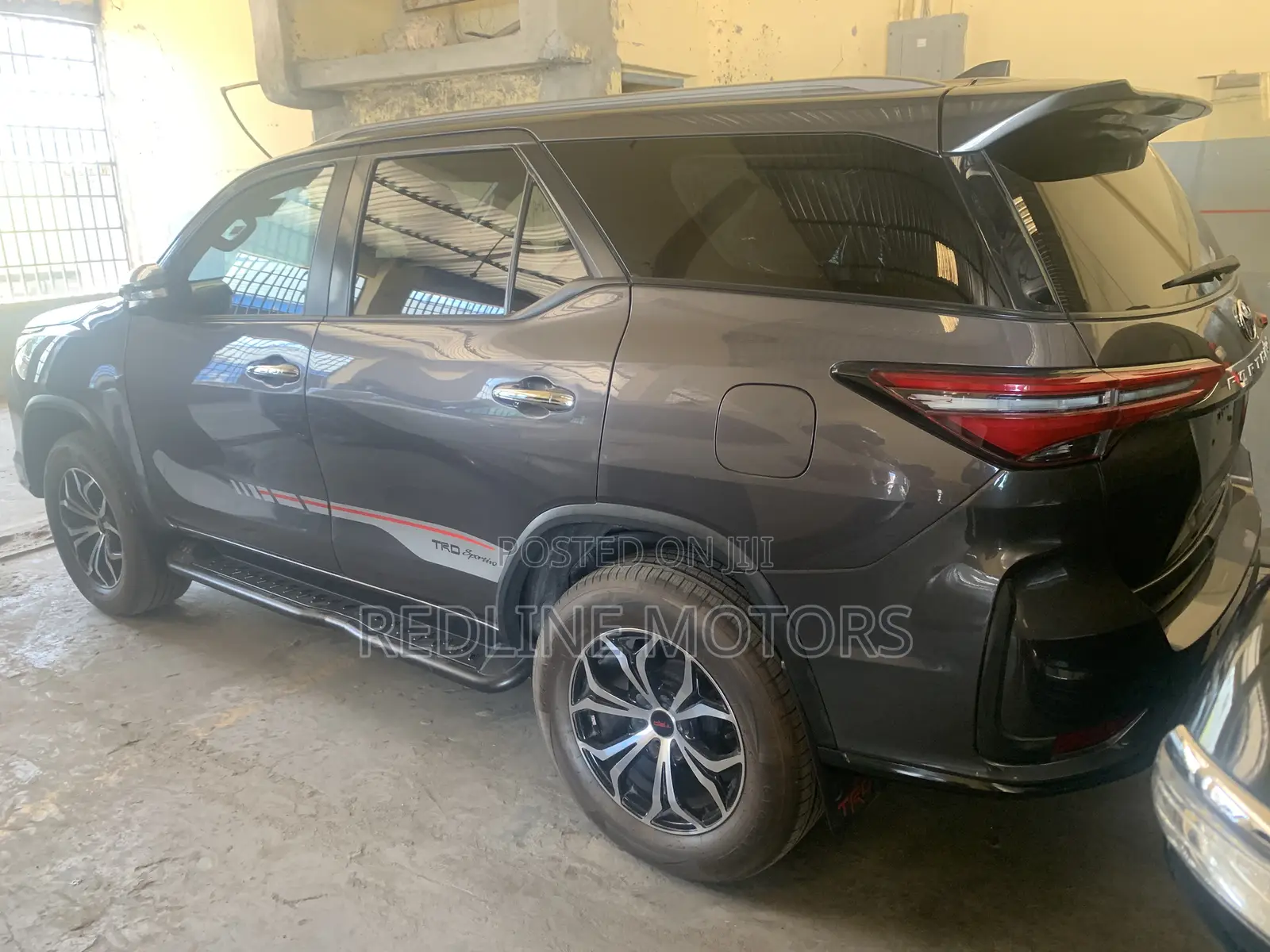Toyota Fortuner 2.8 D AWD 2016 Gray