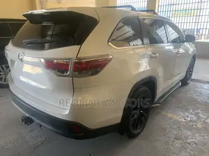 Toyota Kluger 2016 White