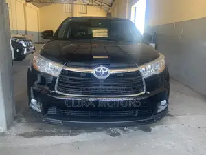 Toyota Kluger 2016 Black