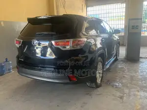 Toyota Kluger 2016 Black