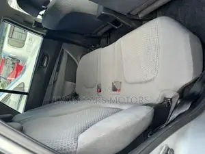Nissan Wingroad 2017 Silver
