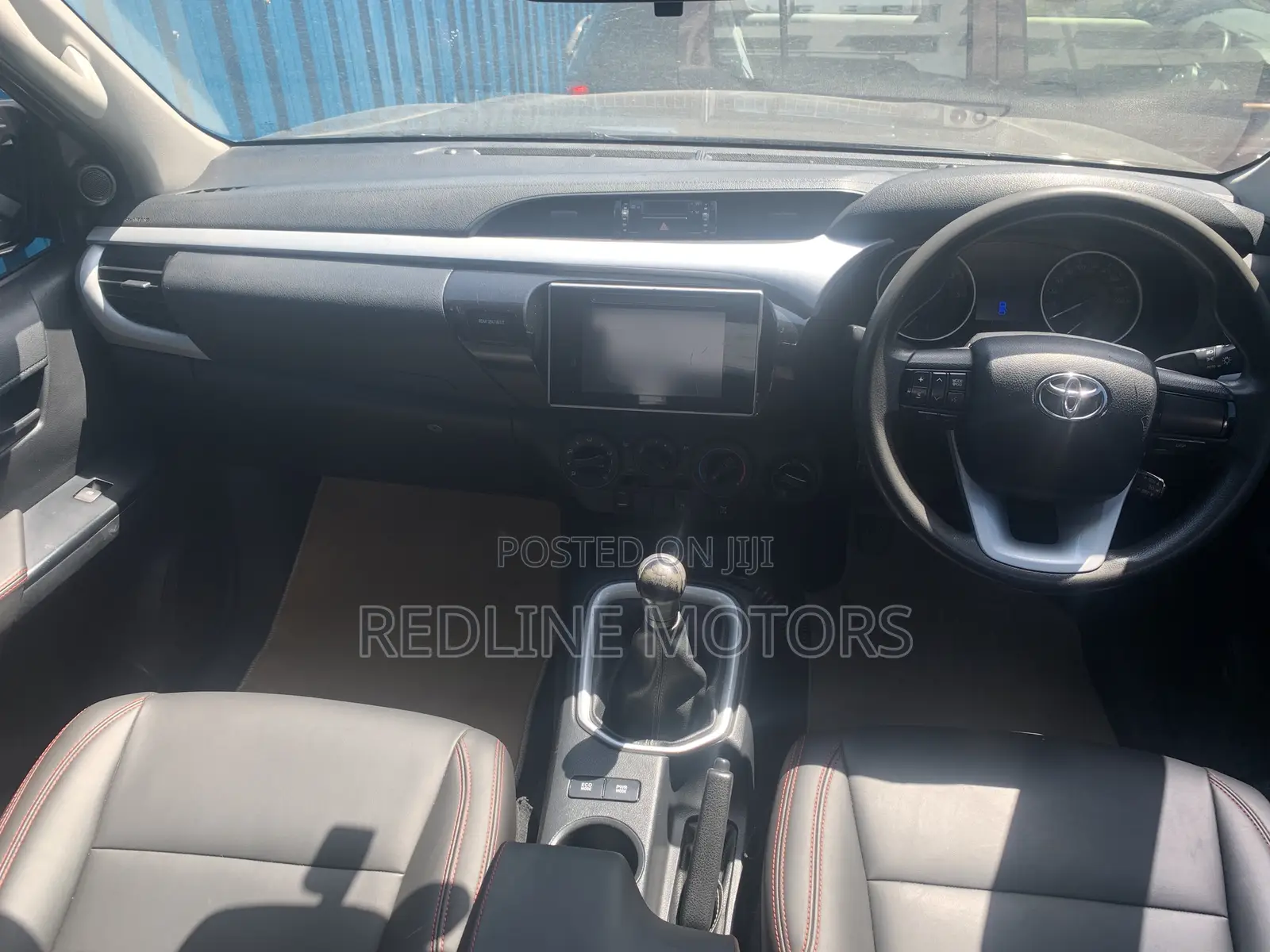 Toyota Hilux SR5 4x4 2017 Gray