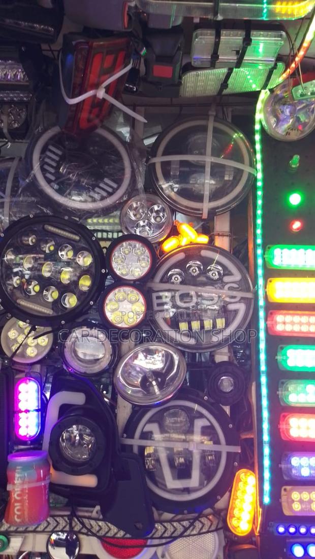 Brand New 7" Jeep Headlights With Indicator Lights - thumbnail 2