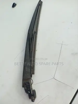 Toyota Premio 260 Rear Wiper