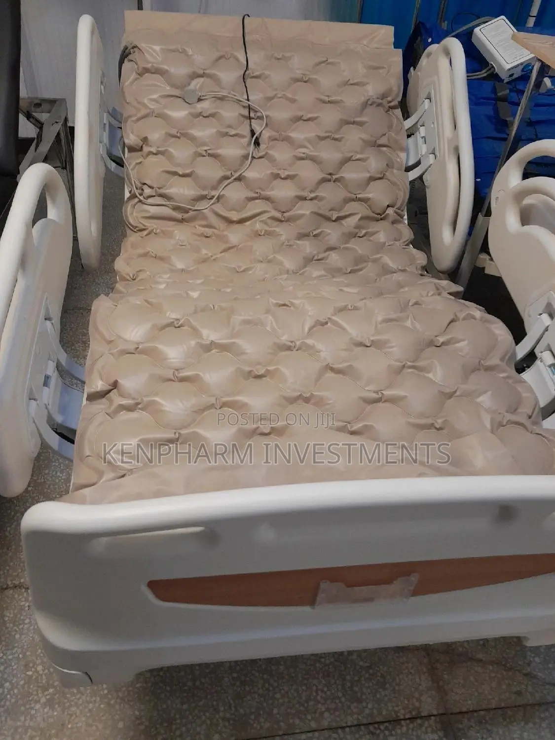 Ripple Matress With Air Pump A/C 240v
