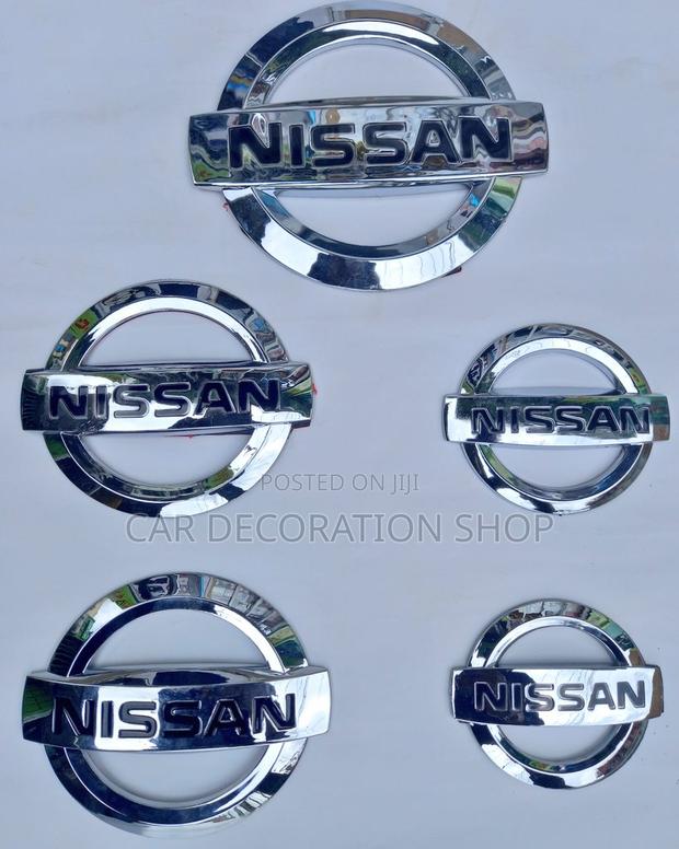 Different Sizes Nissan Logos
