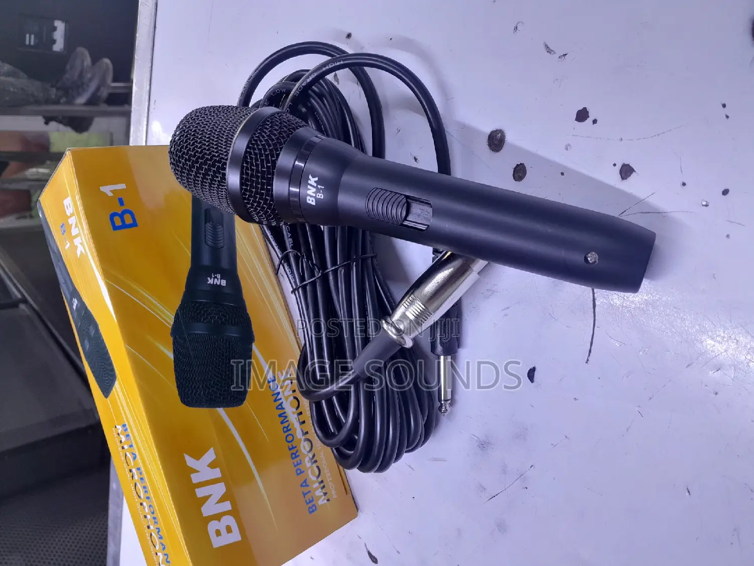 BNK-B 1 BK Corded/ Wired Microphone BNK