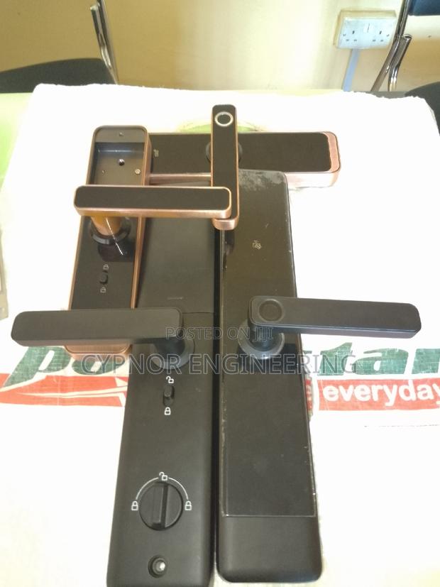 Smart Access RFID Capability Biometrics Wirelesss Locks - main view