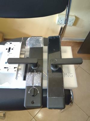 Biometric Excellence RFID Card Keyless Lock for Wooden Doors - thumbnail 2