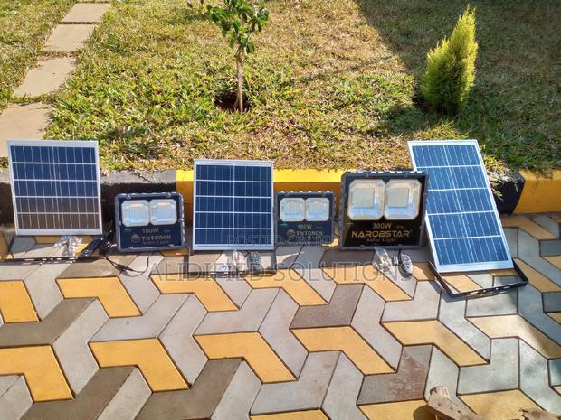 100w Solar Floodlight - thumbnail 3