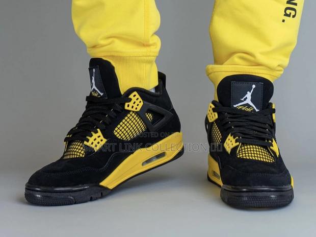 Air Jordan 4