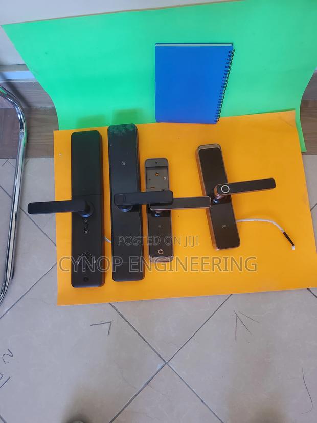 Smart Lock With Deadlock - main view