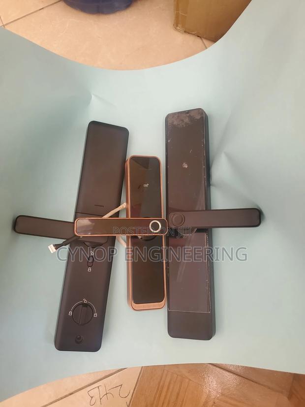 Fingerprint Locks With Anti-Scooping for Home and Office - main view