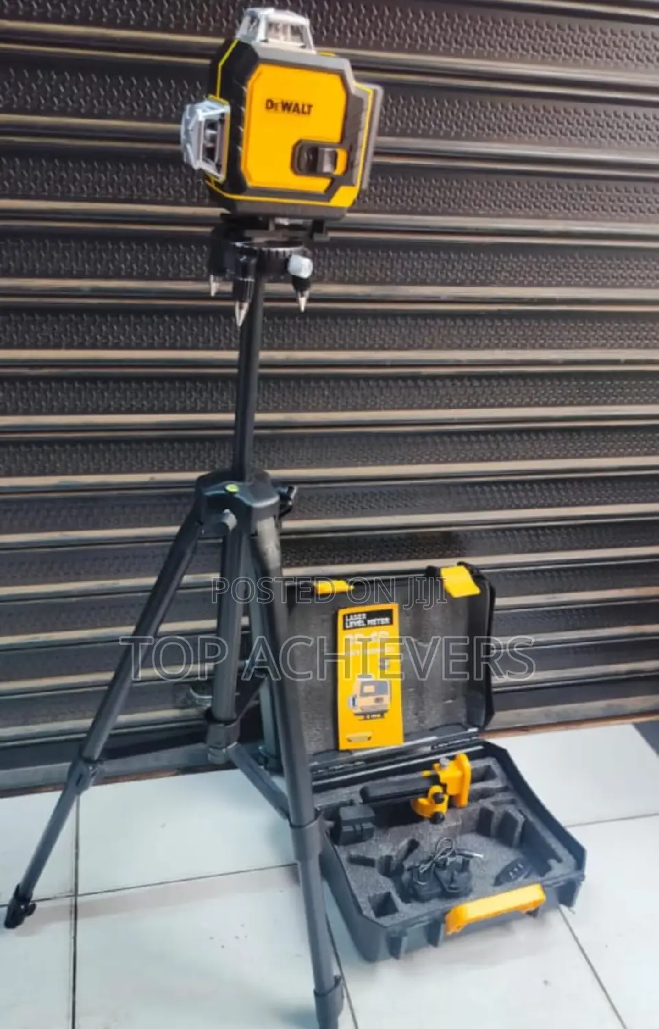 Laser Level/Dewalt Laser Level With Tripod Stand