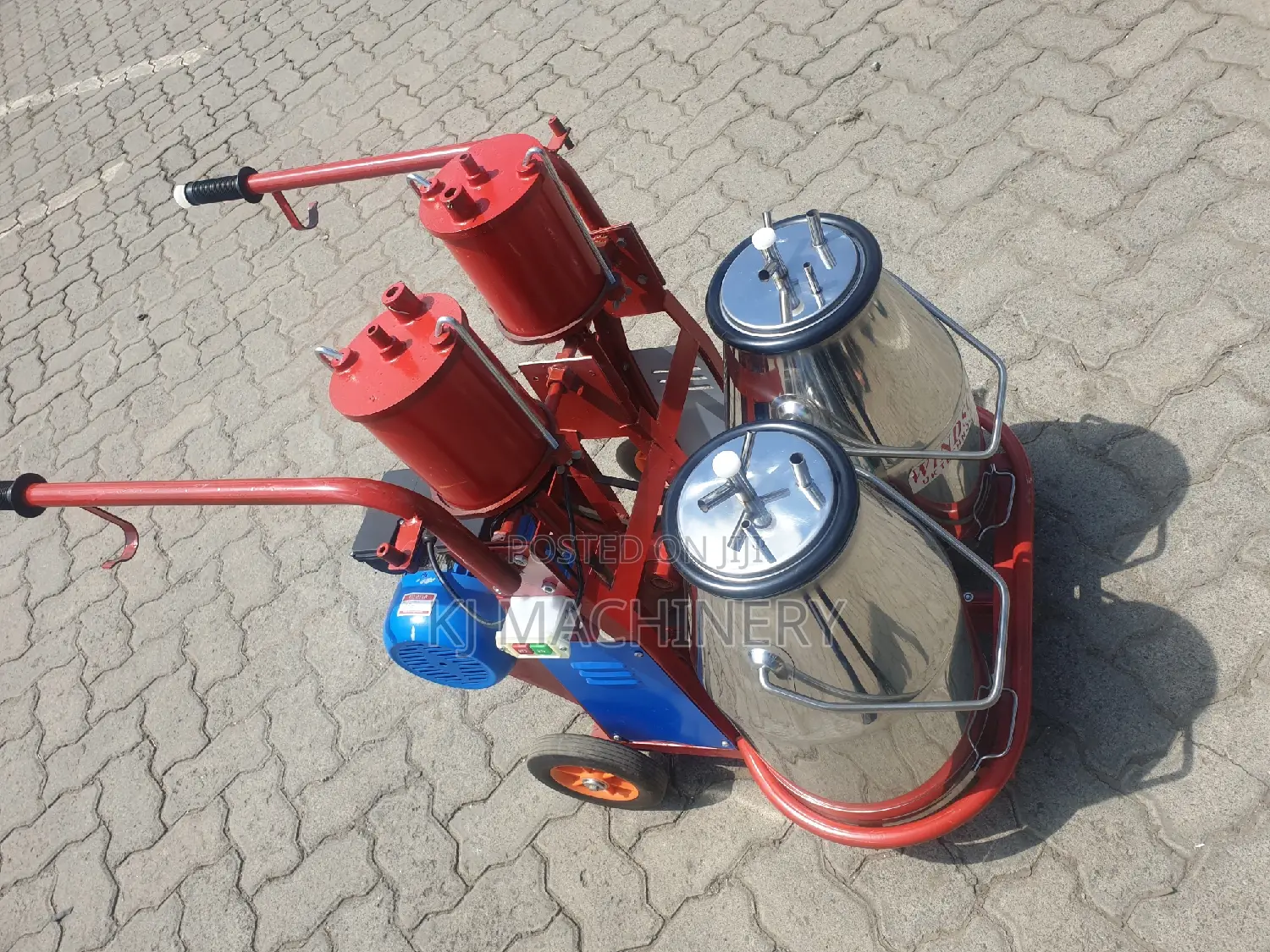 Windsor Double Bucket Milking Machine