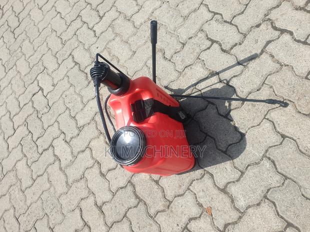 Manual Backpack Sprayer Windsor Brand - thumbnail 2