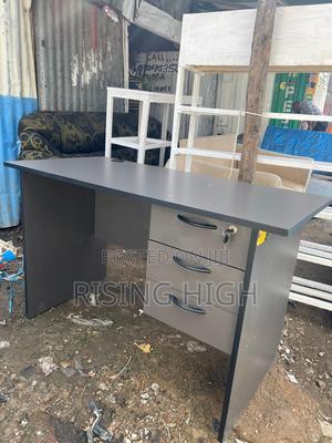 Fine Best Quality Office Desk. - thumbnail 2
