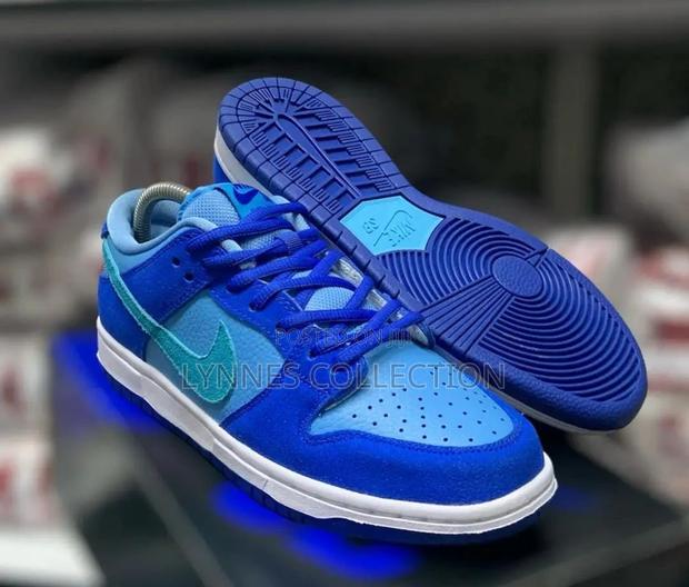 Nike SB Dunks - thumbnail 5