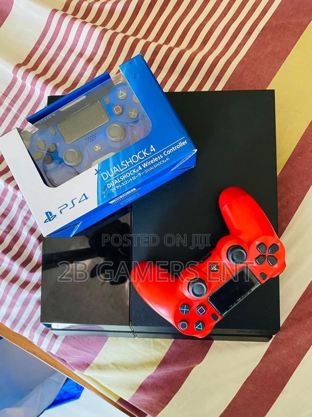 Play Station 4 Standard Version, 2 Pads - thumbnail 4