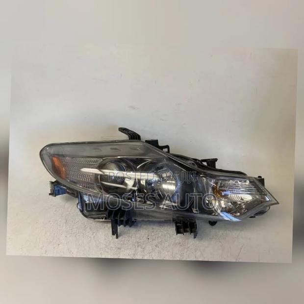 Nissan Murano Headlight