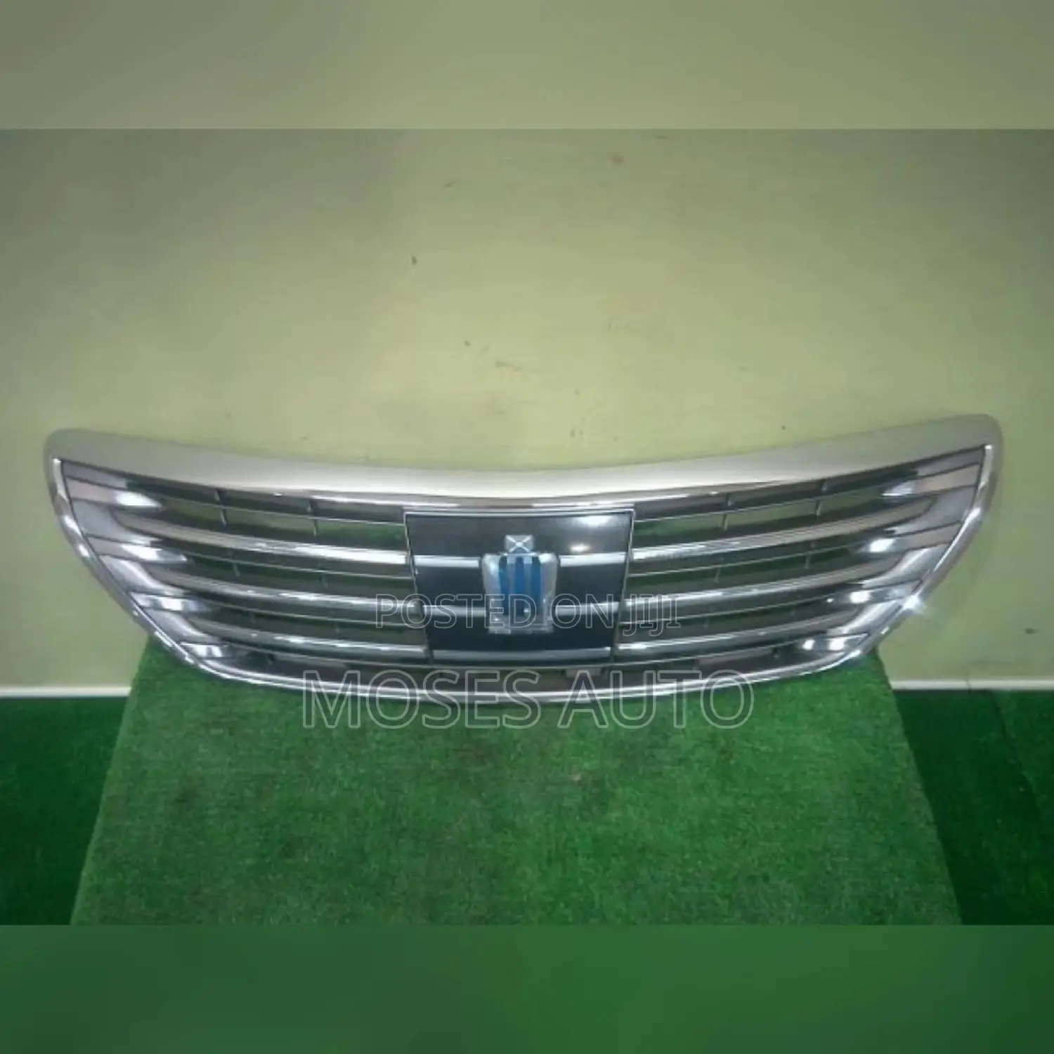 Crown 2012 Grill