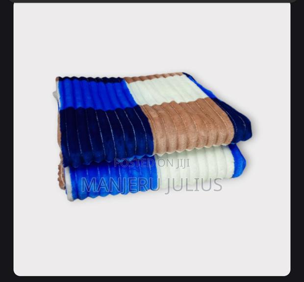 Fleece Blankets - thumbnail 3