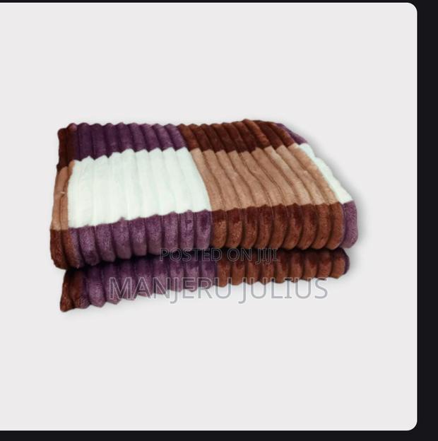 Fleece Blankets - thumbnail 5