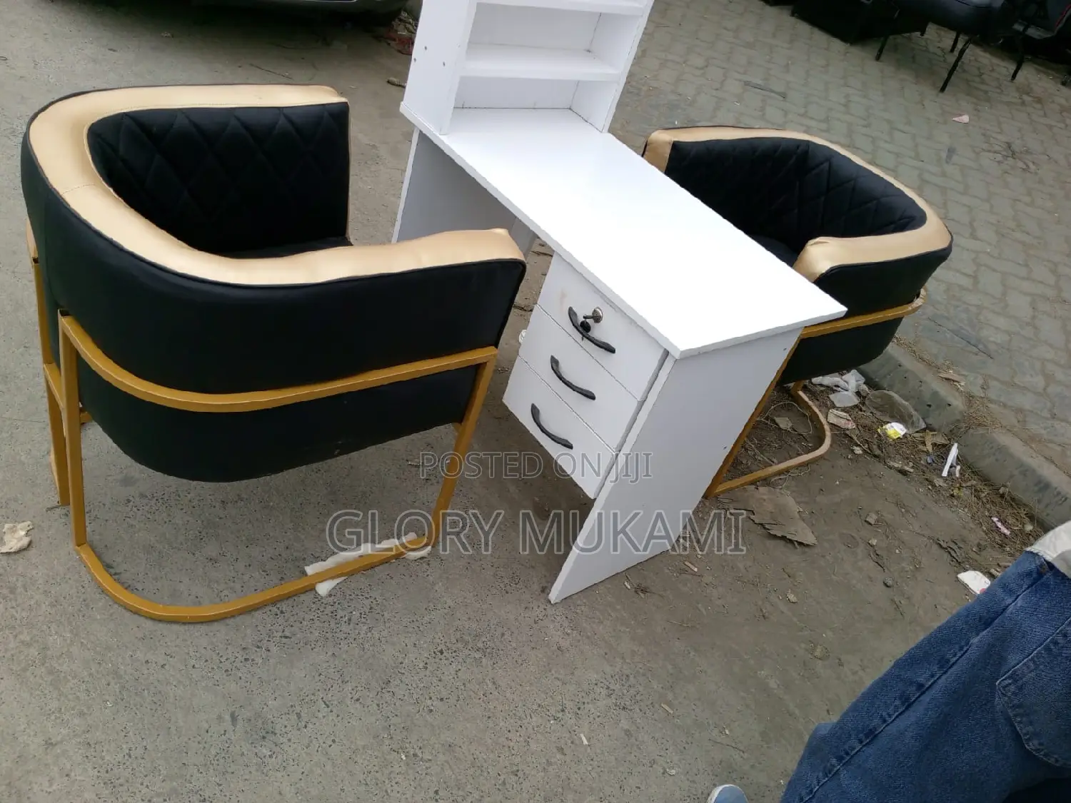 Styling Chairs and Manicure Table