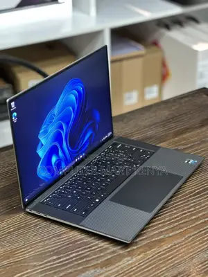 New Laptop Dell XPS 15 9530 16GB Intel Core I7 SSD 2T
