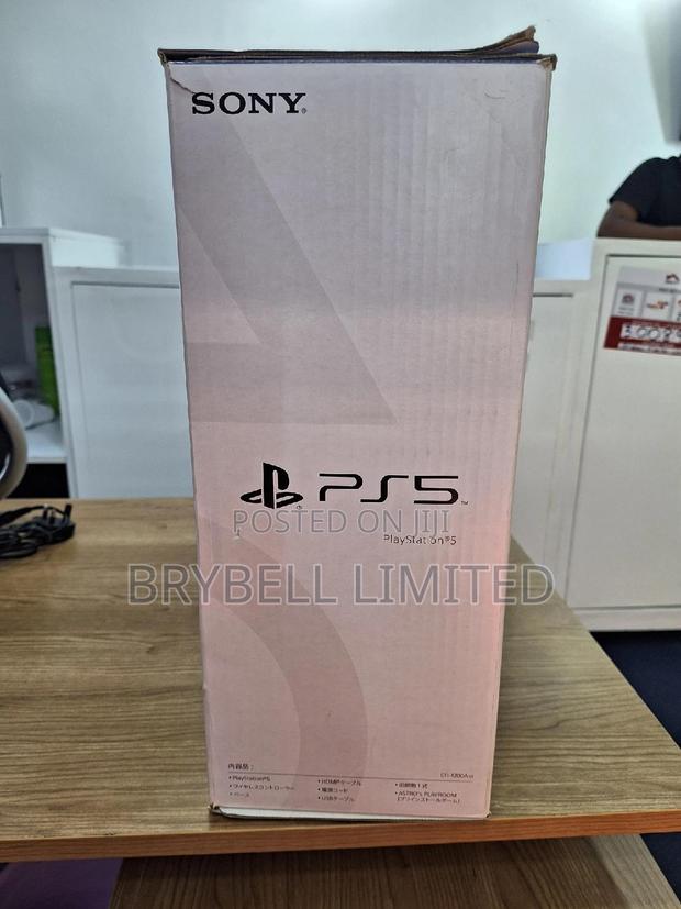 Playstation 5 Standard 1tb - thumbnail 4