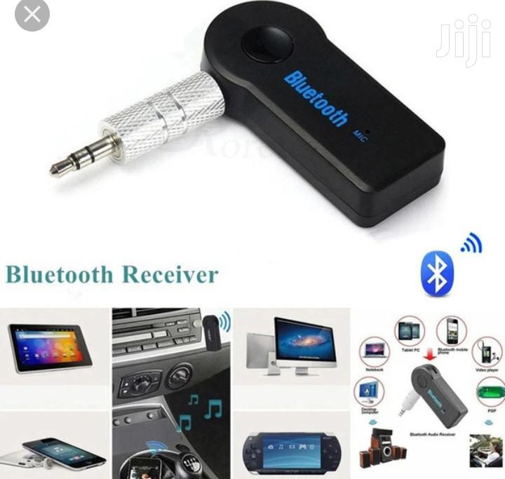 Bluetooth Receiver With 3.5 Mm Audio Connection.