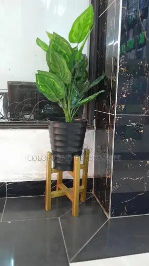 Artificial Plant, Vase Plastic Plus Stand