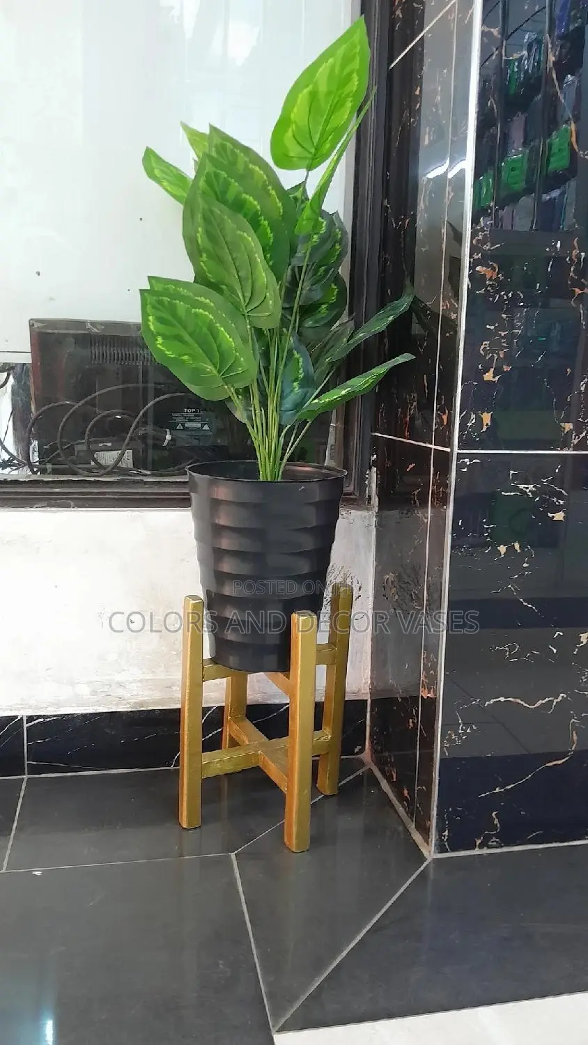 Artificial Plant, Vase Plastic Plus Stand